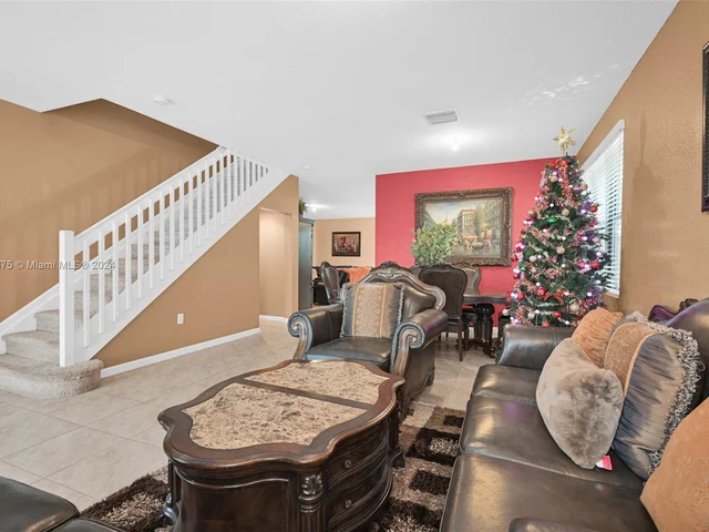 4126 NE 21st Ct, Homestead FL 33033