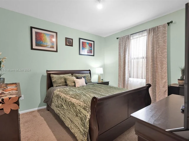 4126 NE 21st Ct, Homestead FL 33033