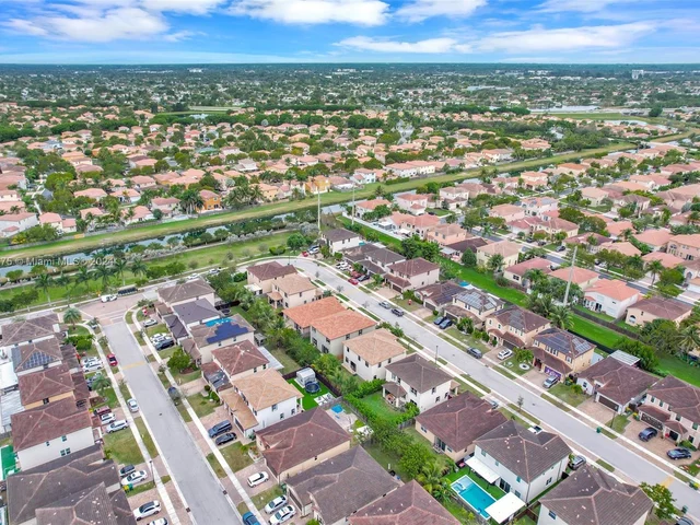 4126 NE 21st Ct, Homestead FL 33033