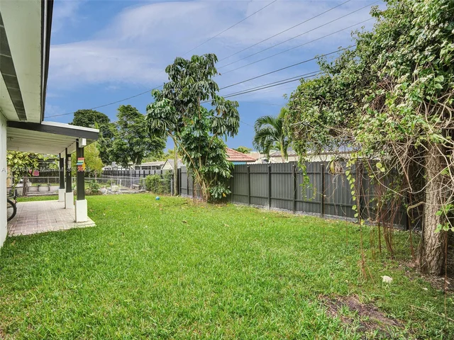 12600 SW 34th St, Miami FL 33175