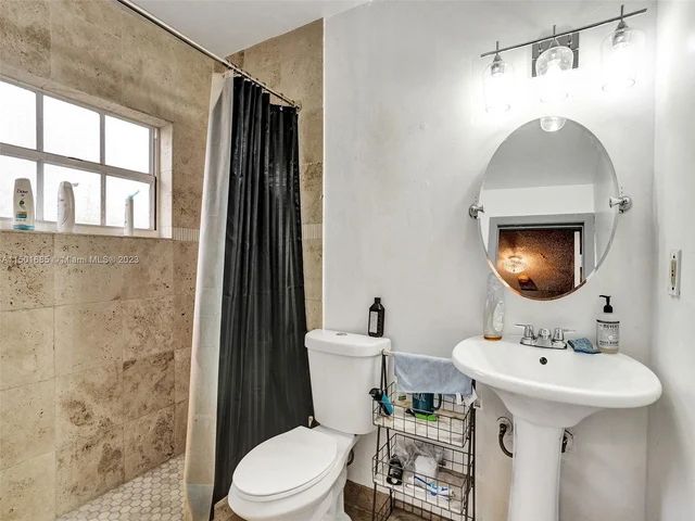 12600 SW 34th St, Miami FL 33175