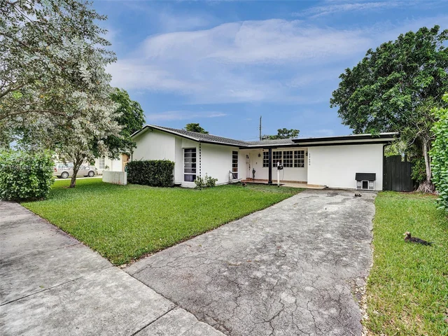 12600 SW 34th St, Miami FL 33175