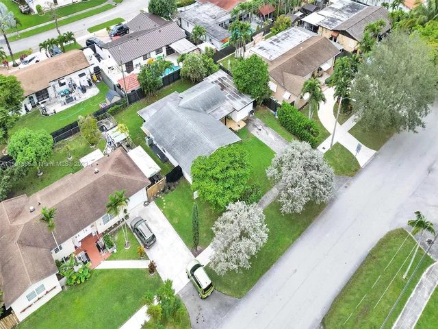 12600 SW 34th St, Miami FL 33175