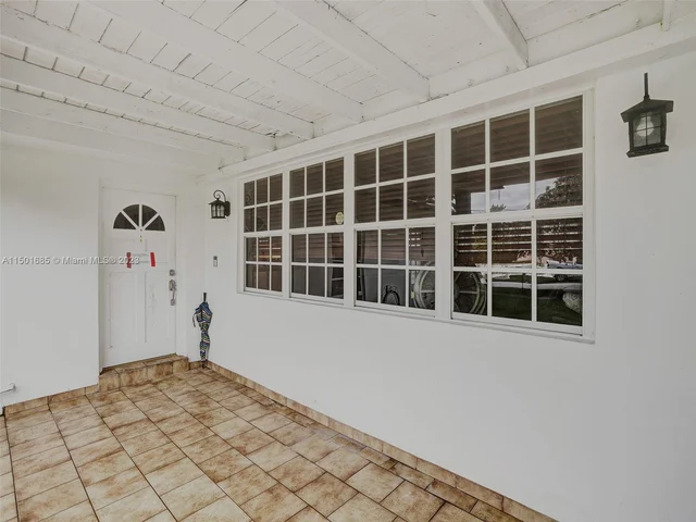 12600 SW 34th St, Miami FL 33175