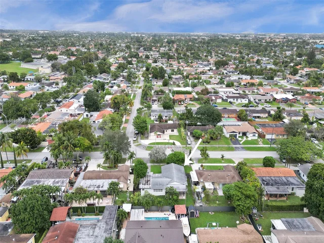 12600 SW 34th St, Miami FL 33175