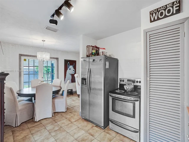 12600 SW 34th St, Miami FL 33175