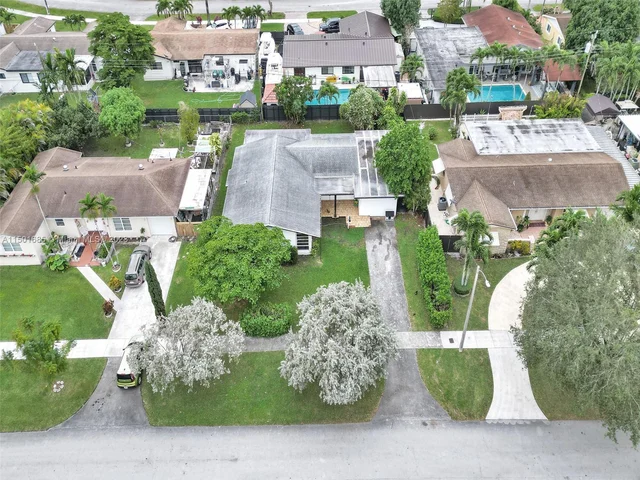 12600 SW 34th St, Miami FL 33175