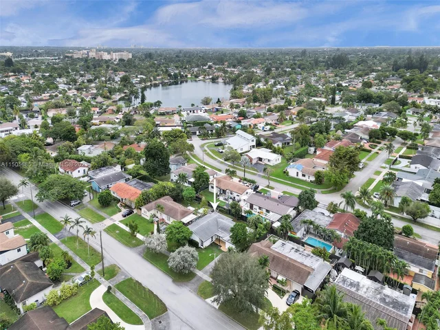 12600 SW 34th St, Miami FL 33175