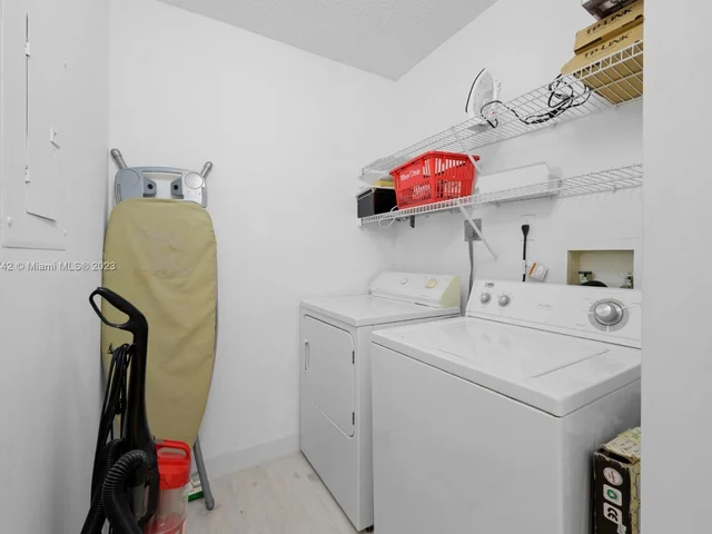 19555 E Country Club Dr # 8406, Aventura FL 33180