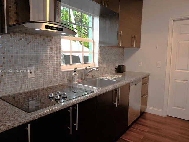 1628 Arthur St, Hollywood FL 33020