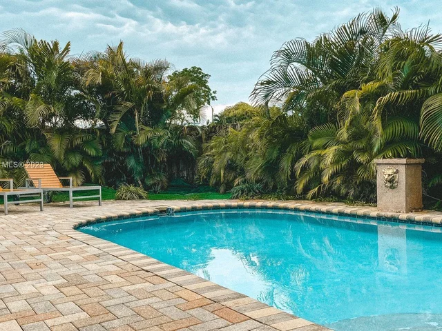 1628 Arthur St, Hollywood FL 33020