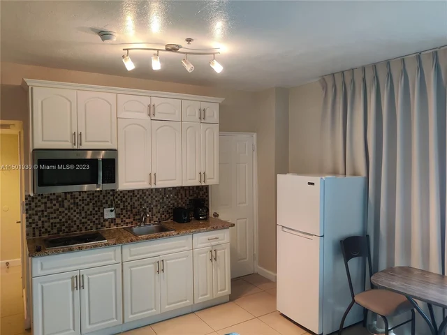 6345 Collins Ave # 408, Miami Beach FL 33141