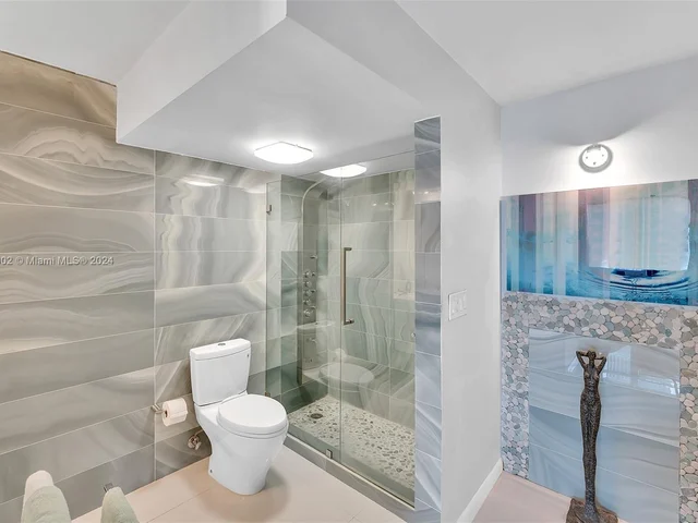 301 174th St # 501, Sunny Isles Beach FL 33160