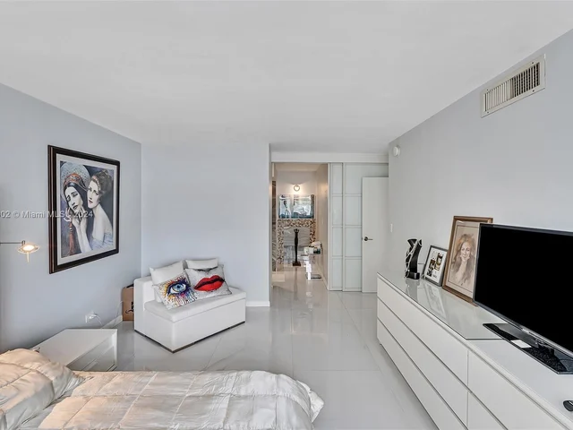 301 174th St # 501, Sunny Isles Beach FL 33160