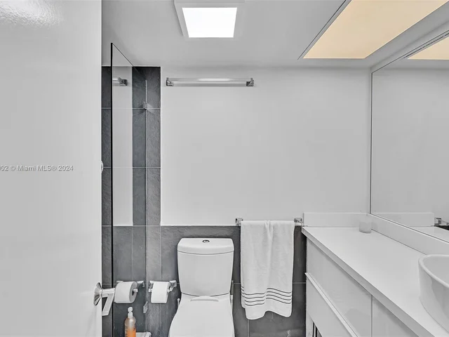 301 174th St # 501, Sunny Isles Beach FL 33160