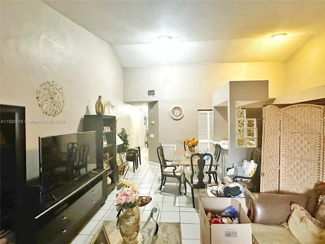 7358 NW 34th St # 7358, Lauderhill FL 33319