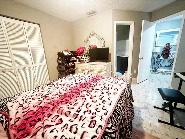 7358 NW 34th St # 7358, Lauderhill FL 33319