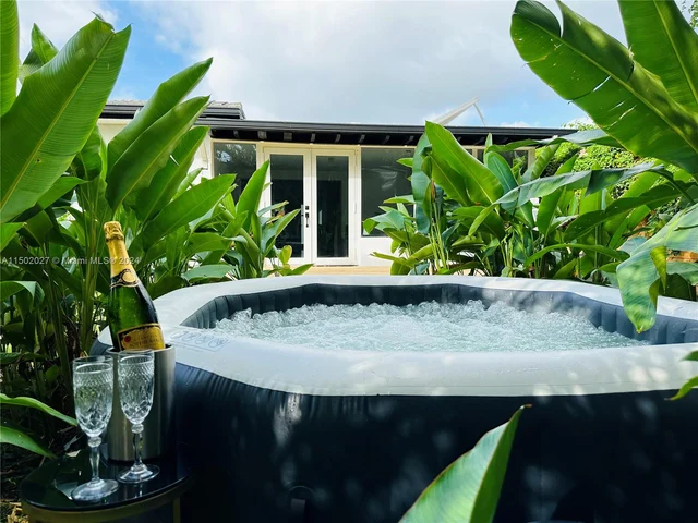 8819 Dickens Ave, Surfside FL 33154