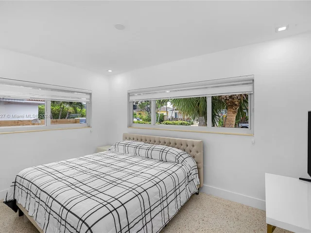 8819 Dickens Ave, Surfside FL 33154