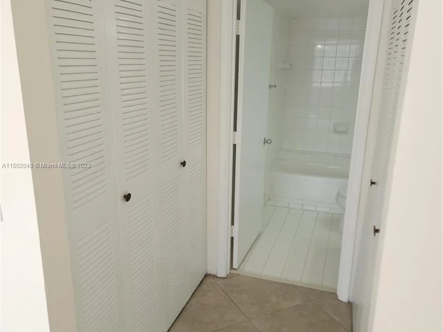 2011 Renaissance Blvd # 205, Miramar FL 33025