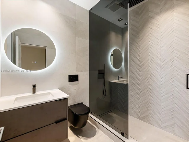 21126 NE 33rd Ave, Aventura FL 33180