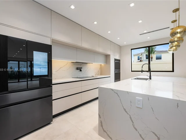 21126 NE 33rd Ave, Aventura FL 33180