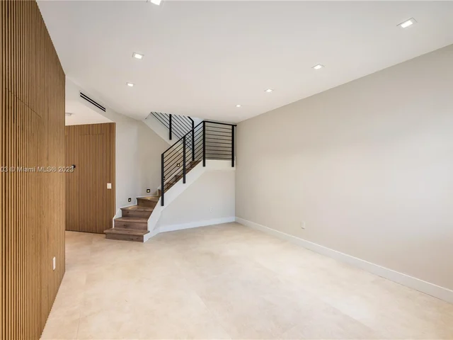 21126 NE 33rd Ave, Aventura FL 33180