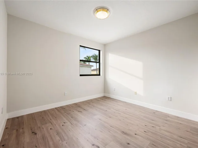 21126 NE 33rd Ave, Aventura FL 33180