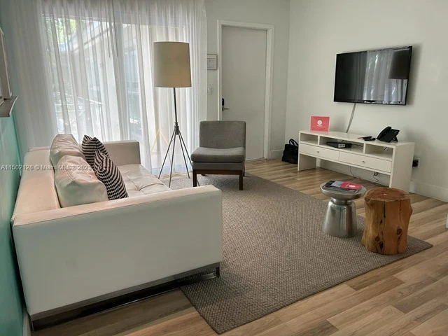 1816 Meridian Ave # 27, Miami Beach FL 33139