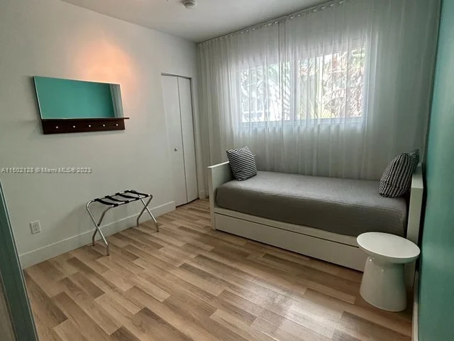 1816 Meridian Ave # 27, Miami Beach FL 33139