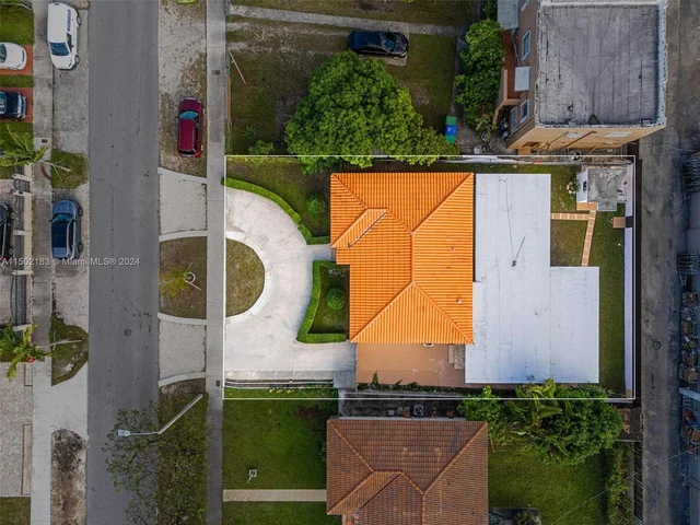 5170 SW 7th St, Miami FL 33134