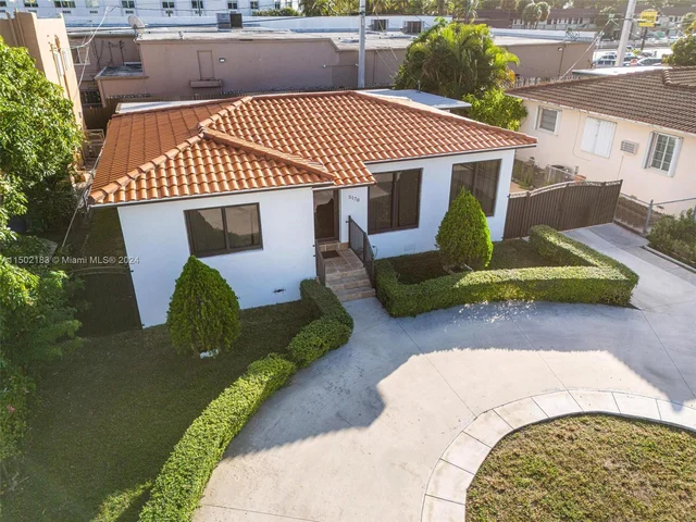 5170 SW 7th St, Miami FL 33134