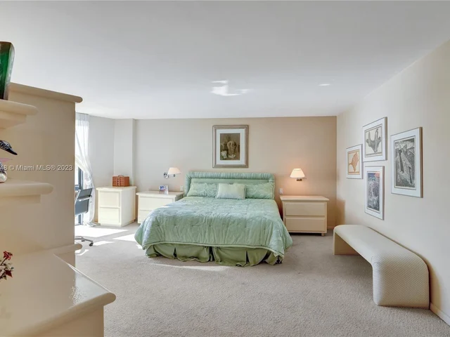 1111 Crandon Blvd # A1202, Key Biscayne FL 33149