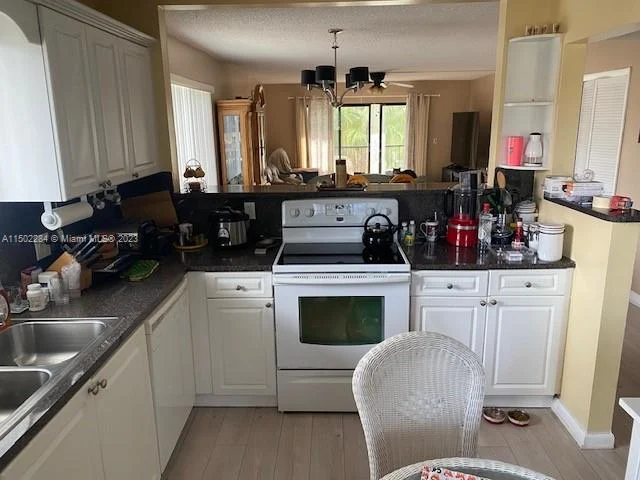 286 Racquet Club Rd # 201, Weston FL 33326