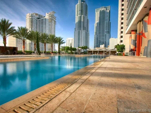 50 BISCAYNE Blvd # 3807, Miami FL 33132