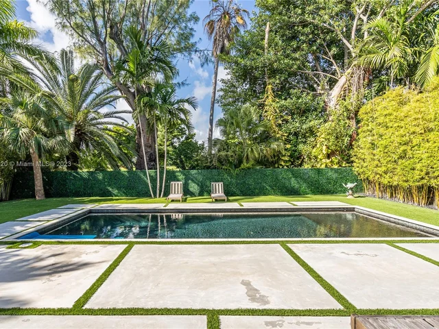 2802 Prairie Ave, Miami Beach FL 33140