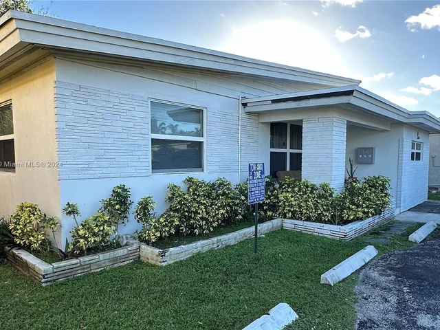 2446 Johnson St # A, Hollywood FL 33020