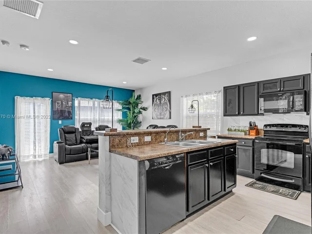 2340 NE 3rd Ct # 0, Homestead FL 33033