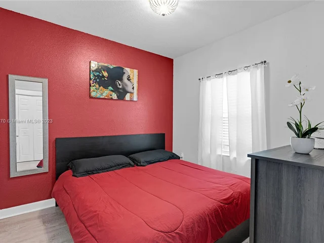 2340 NE 3rd Ct # 0, Homestead FL 33033