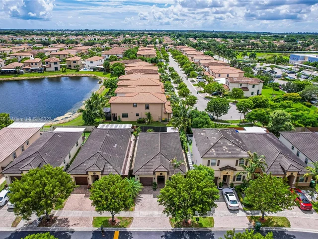 2340 NE 3rd Ct # 0, Homestead FL 33033