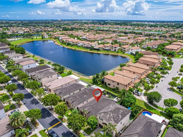 2340 NE 3rd Ct # 0, Homestead FL 33033