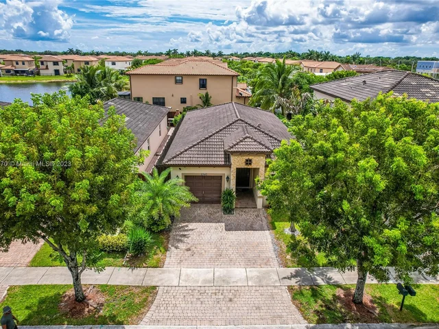 2340 NE 3rd Ct # 0, Homestead FL 33033