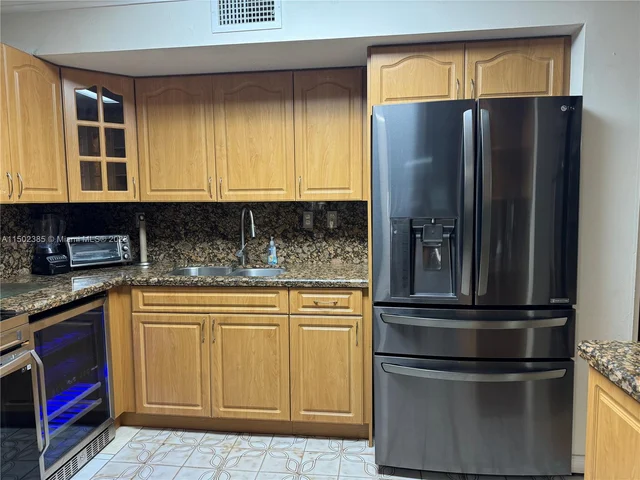 2101 SW 122nd Ct # 2101, Miami FL 33175