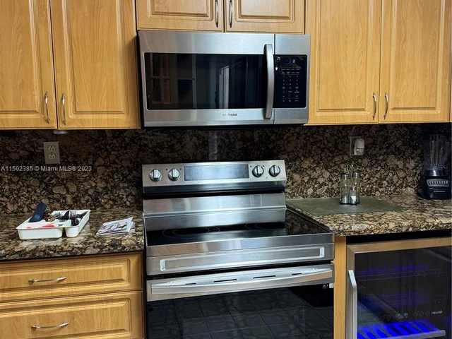 2101 SW 122nd Ct # 2101, Miami FL 33175