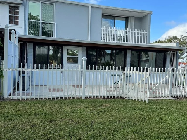 2101 SW 122nd Ct # 2101, Miami FL 33175
