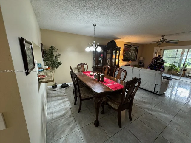 1000 SW 125th Ave # 207N, Pembroke Pines FL 33027
