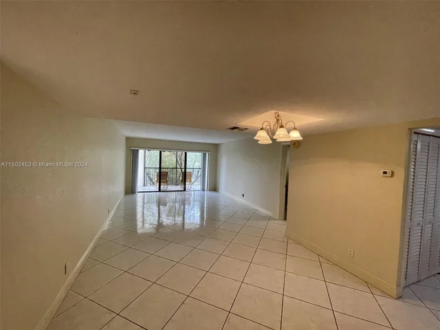 491 Racquet Club Rd # 303, Weston FL 33326