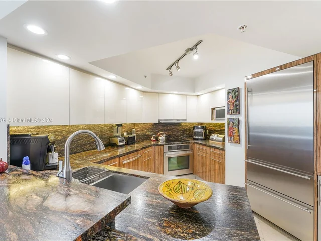 1800 Sunset Harbour Dr # 2003, Miami Beach FL 33139