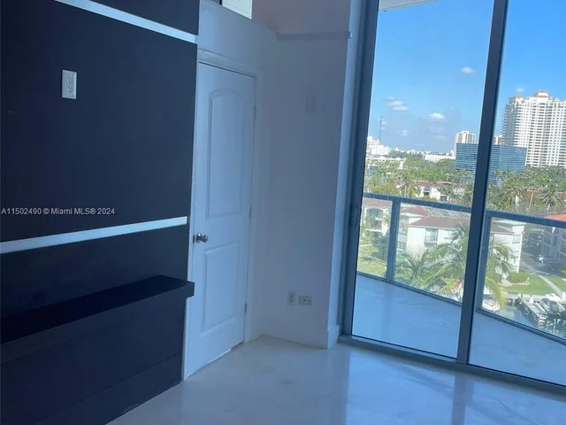 3029 NE 188th St # 720, Aventura FL 33180