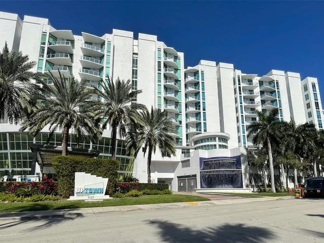 3029 NE 188th St # 720, Aventura FL 33180